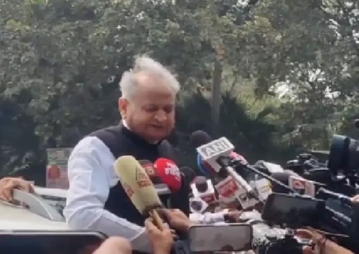 Gehlot lashes out at BJP outside Rahul Gandhi's residence in Delhi