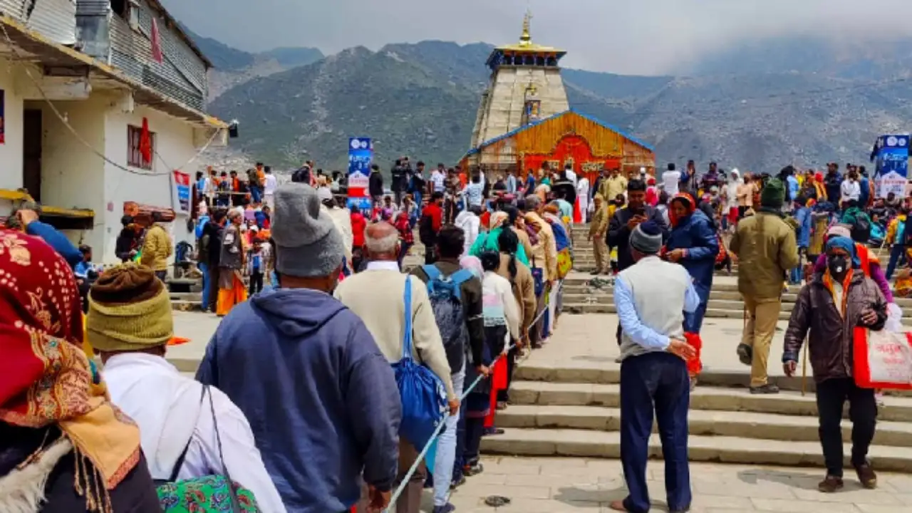 Kedarnath Yatra 2023: Devotees facing inflation, more than 2 lakh passengers arrived in 19 days
