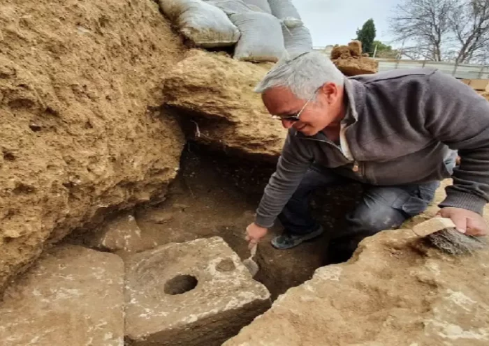 2500 years old toilet found in Israel, dangerous disease revealed by sample