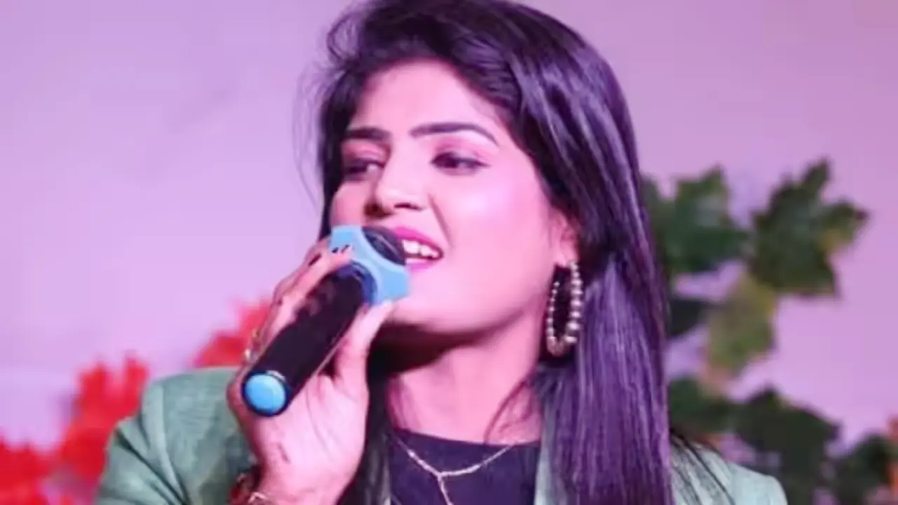 Bhojpuri Singer Nisha Upadhyay 1 | Sach Bedhadak