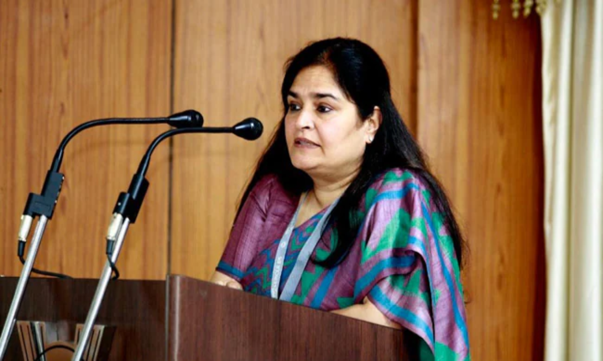 Chief Secretary Usha Sharma | Sach Bedhadak