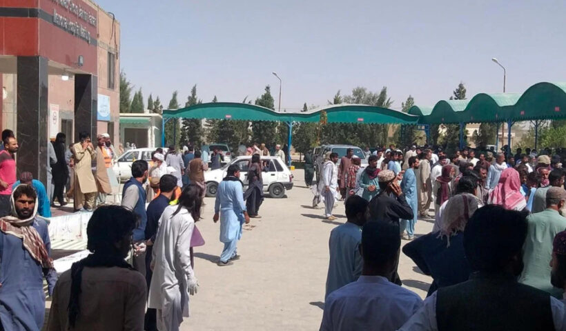Pakistan Mosque Suicide Blast | Sach Bedhadak