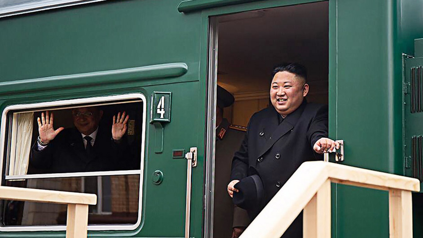 kim jong un north korea special train 1 | Sach Bedhadak