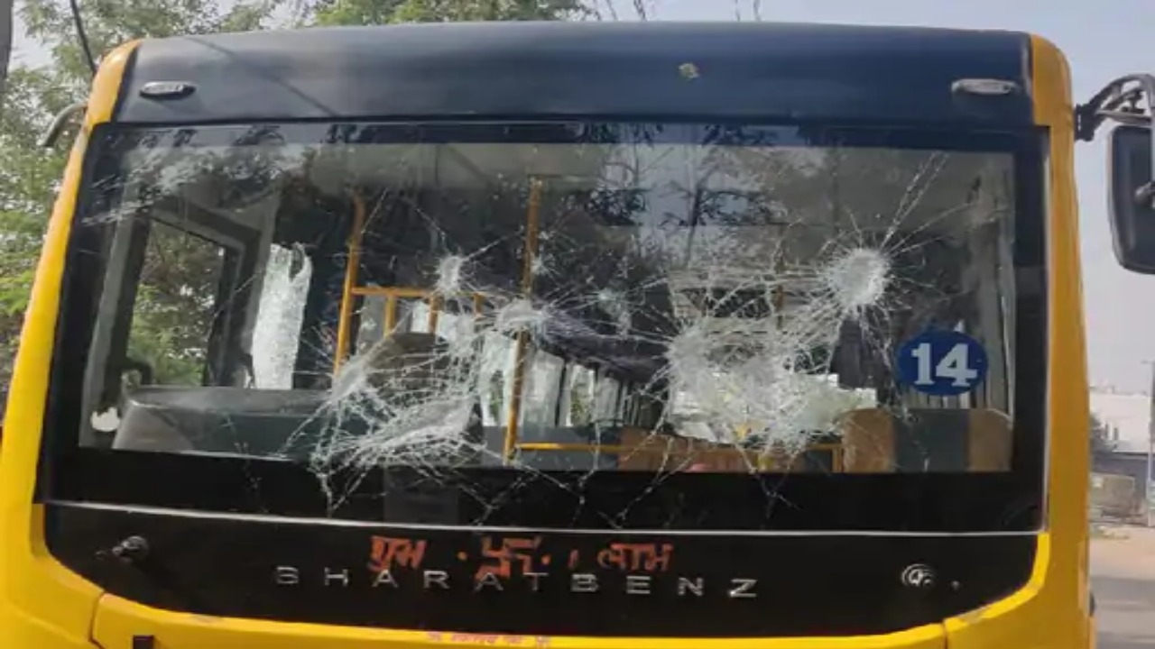 Jaipur College Bus Car Accident | Sach Bedhadak