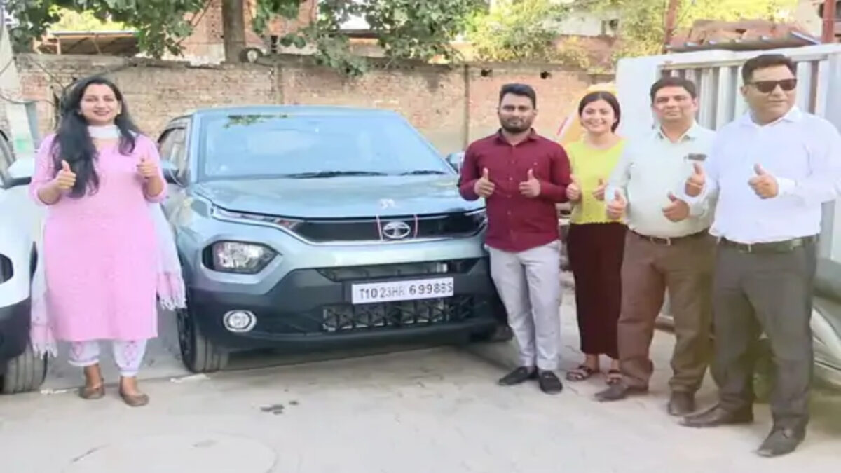Panchkula Pharma Company Diwali Gift Cars Employees 2 | Sach Bedhadak