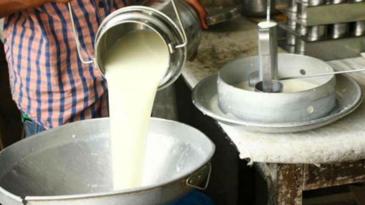 fake milk | Sach Bedhadak