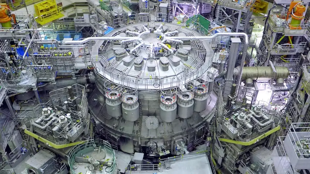 Nuclear Fission https www.aajtak.in science story worlds biggest nuclear fusion reactor started in japan ssc 1831826 2023 12 04 | Sach Bedhadak