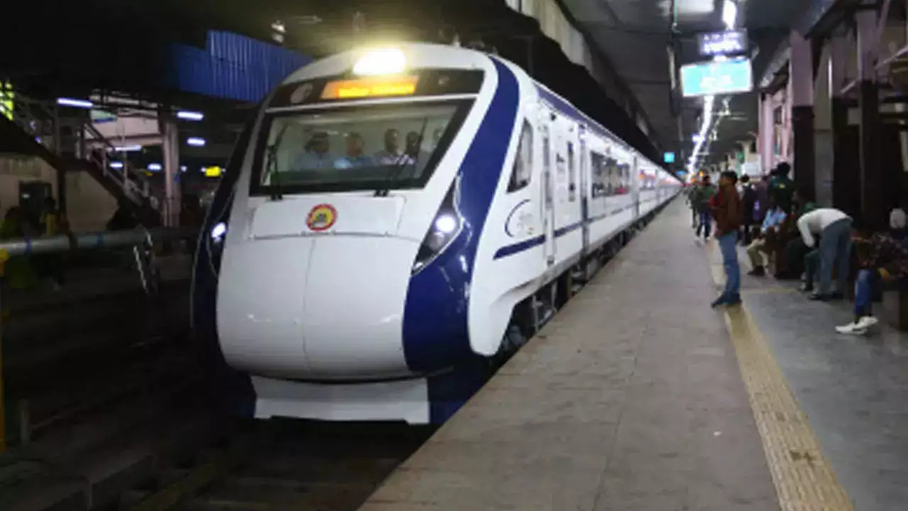Ajmer-Delhi Cantt Vande Bharat Express train,